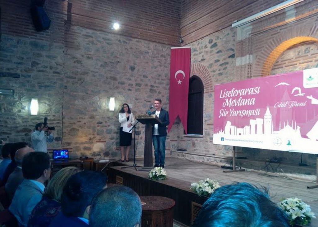 Liseler Arası Mevlana Şiir Yarışmasında Sosyal Bilimler Lisesinin Büyük Başarısı