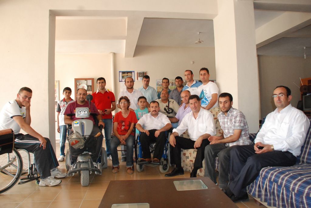 Milletvekili Sinan Oğan Yeşil Iğdır Engeliler Derneğini Ziyaret Etti