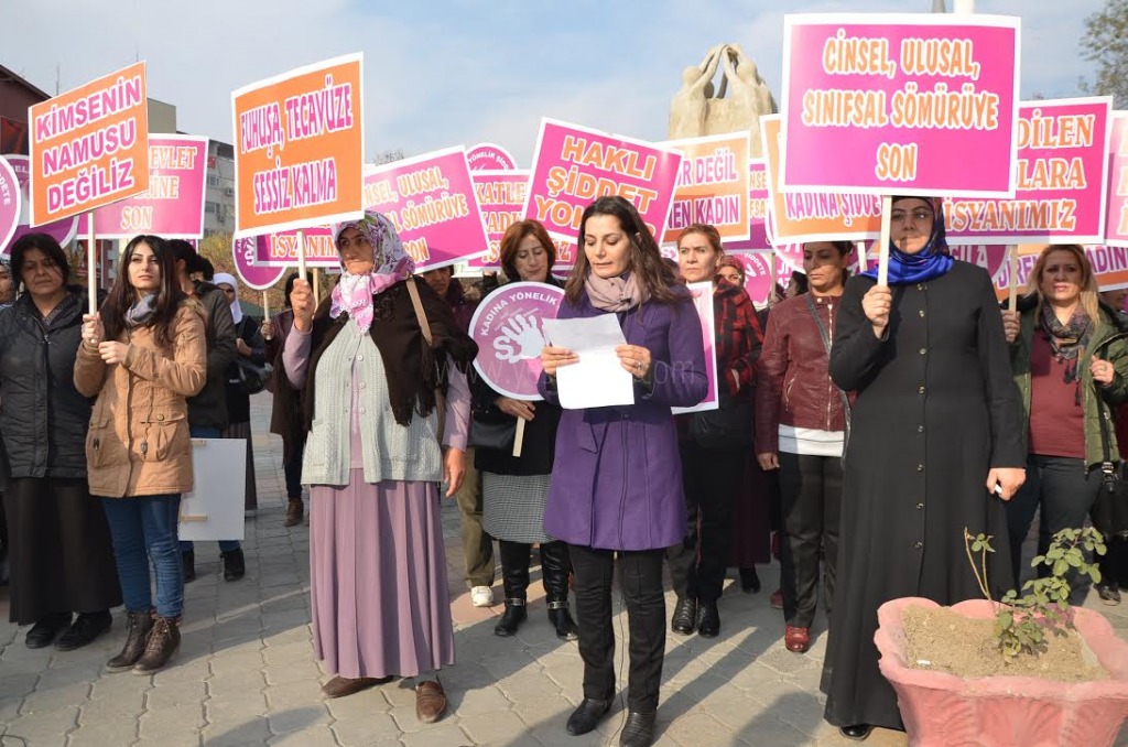 Iğdırda Kadına Şiddet Günü protesto edildi