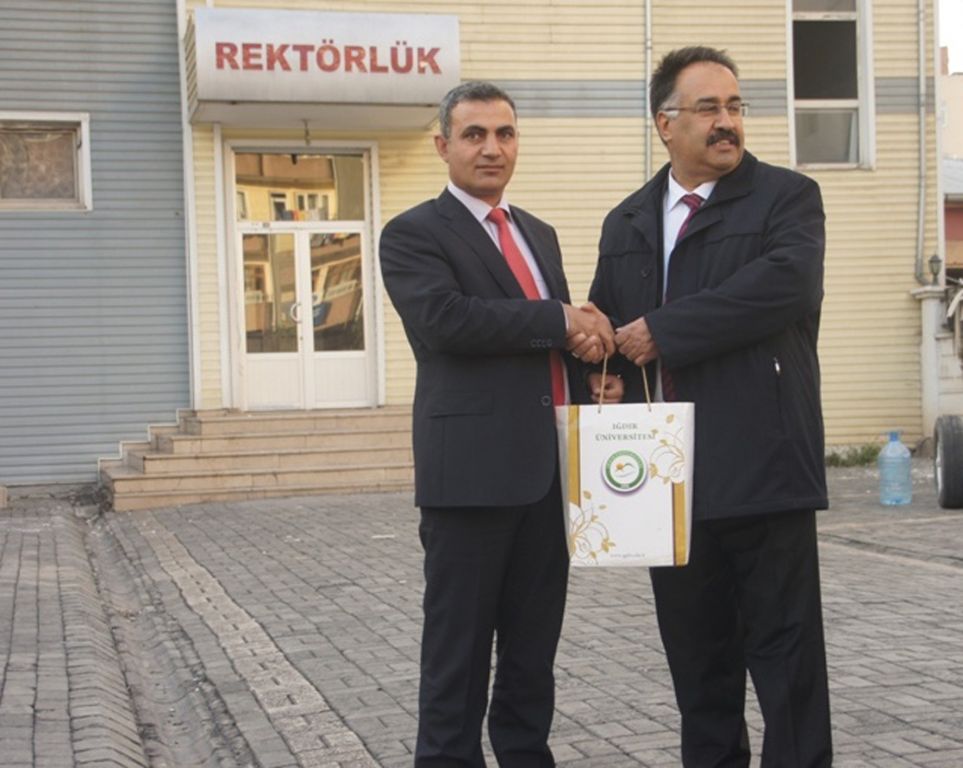 Rektörlük Binası Devir Teslim Töreni Gerçekleştirildi