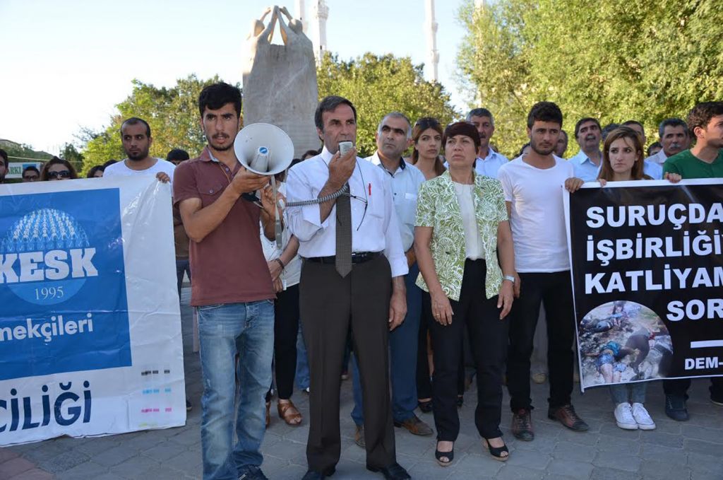 Iğdırda Suruç katliamı protesto edildi