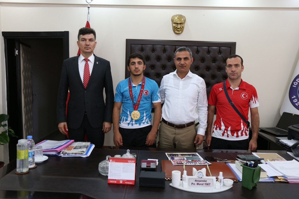 DÜNYA JUDO ŞAMPİYONU MİHRAÇ AKKUŞA IĞDIR BELEDİYESİNDEN DESTEK