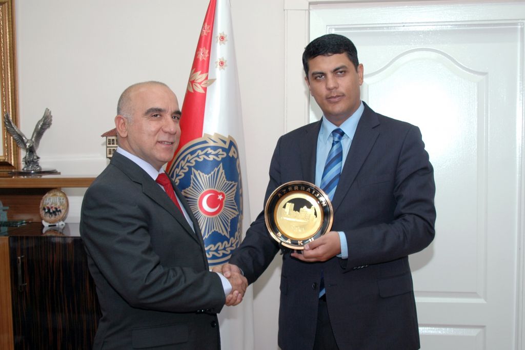 Azerbaycan Kars Başkonsolosu Iğdır Emniyet Müdürünü Ziyaret Etti