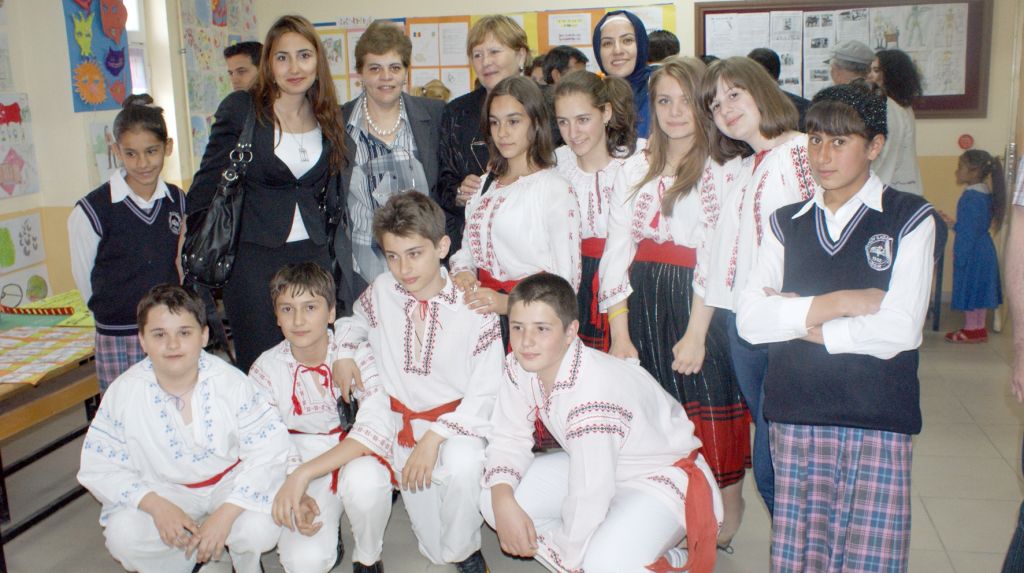 Köylüler Romanyalı Öğrencileri Ağırladı