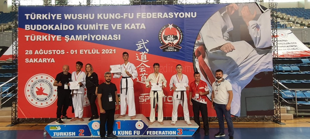 IĞDIRIN EN BAŞARILI KULÜBÜ YAYCI SPOR KULÜBÜNDEN BÜYÜK BAŞARI
