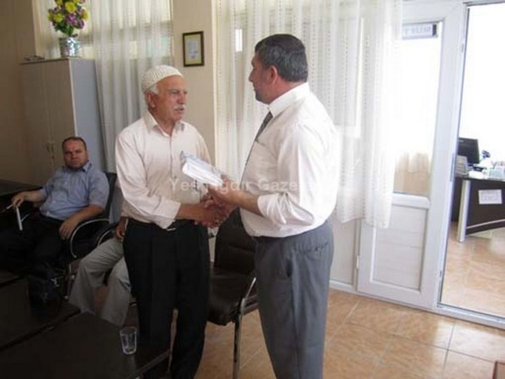 Emekli Din Görevlilerine Kur'anı Kerim