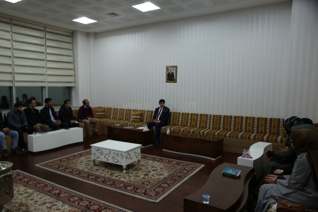 Genç Mütefekkir Topluluğu Rektör Almayı Ziyaret Etti