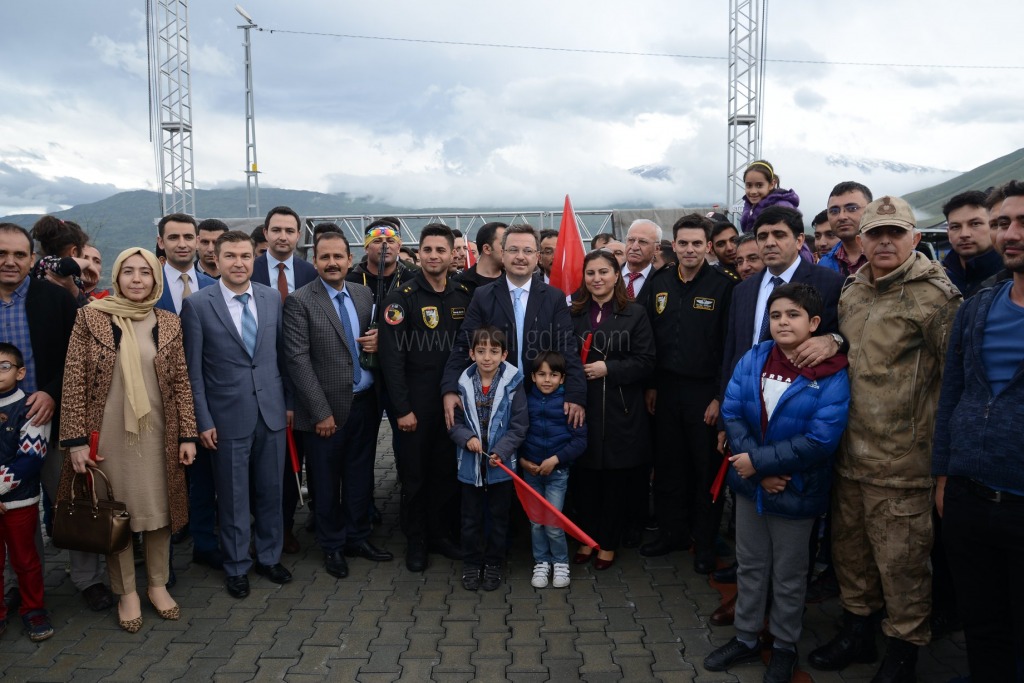 Solotürk Ağrı Dağı Semalarında gösteri yaptı