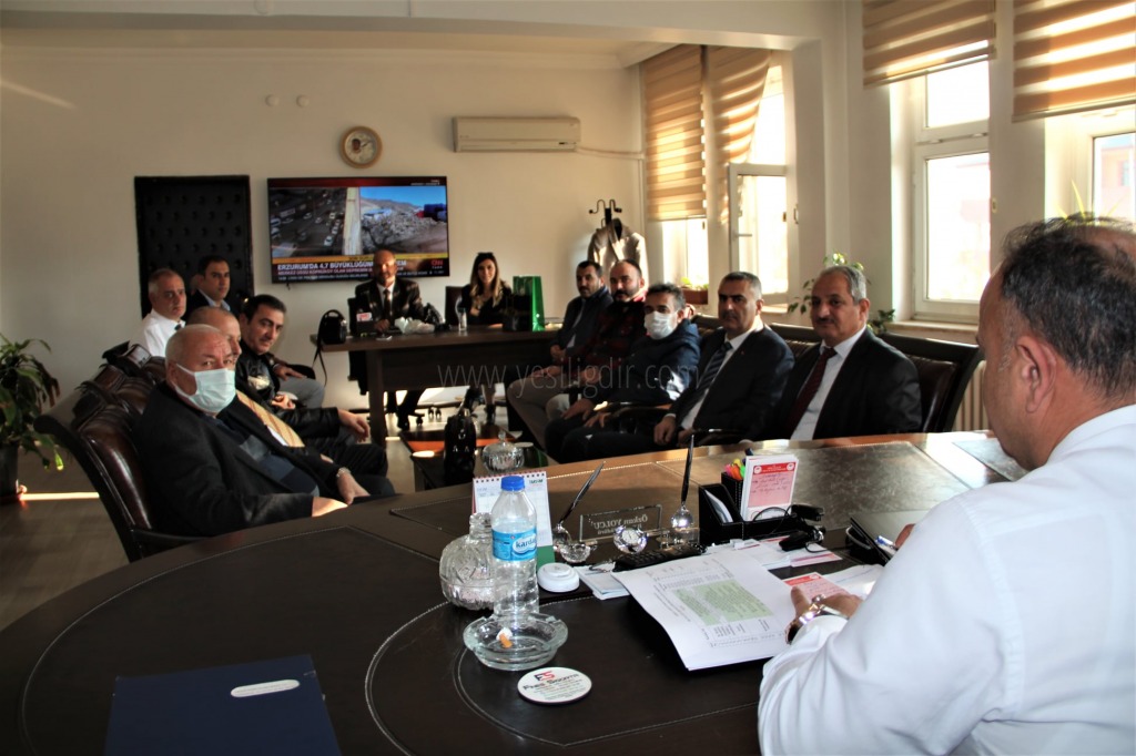 IĞDIR ÜNİVERSİTESİ ZİRAAT FAKÜLTESİNDEN İL TARIM MÜDÜRÜ ÖZKAN YOLCUYA ZİYARET