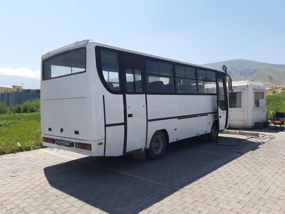 İstanbul Büyükşehir Belediyesinden Otobüs