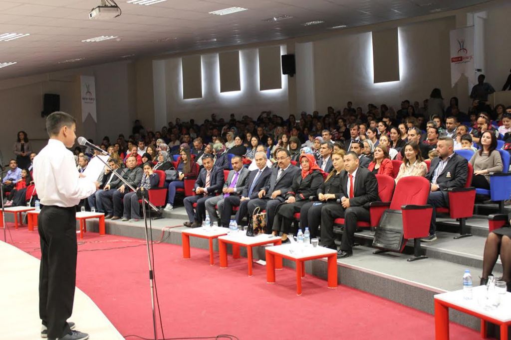Hazar Kolejinde 23 Nisan kutlamaları