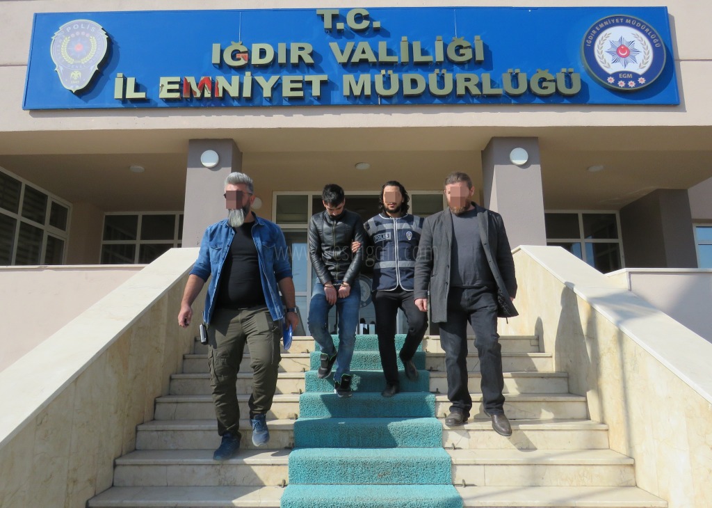DOLANDIRICI YAKAYI ELE VERDİ