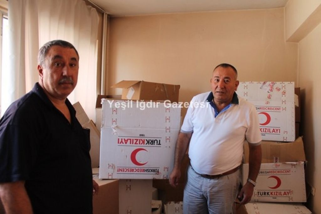 Kızılay'dan Gıda Yardımı Bayram Öncesi Vatandaş Sevindi