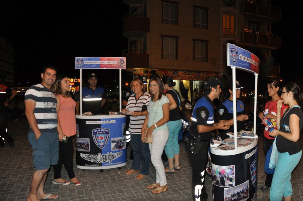Toplum Destekli Polisler Vatandaşı Uyarıyorlar