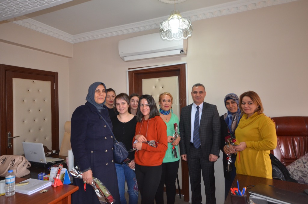 BELEDİYE BAŞKANI MURAT YİKİTTEN 8 MART ETKİNLİKLERİ