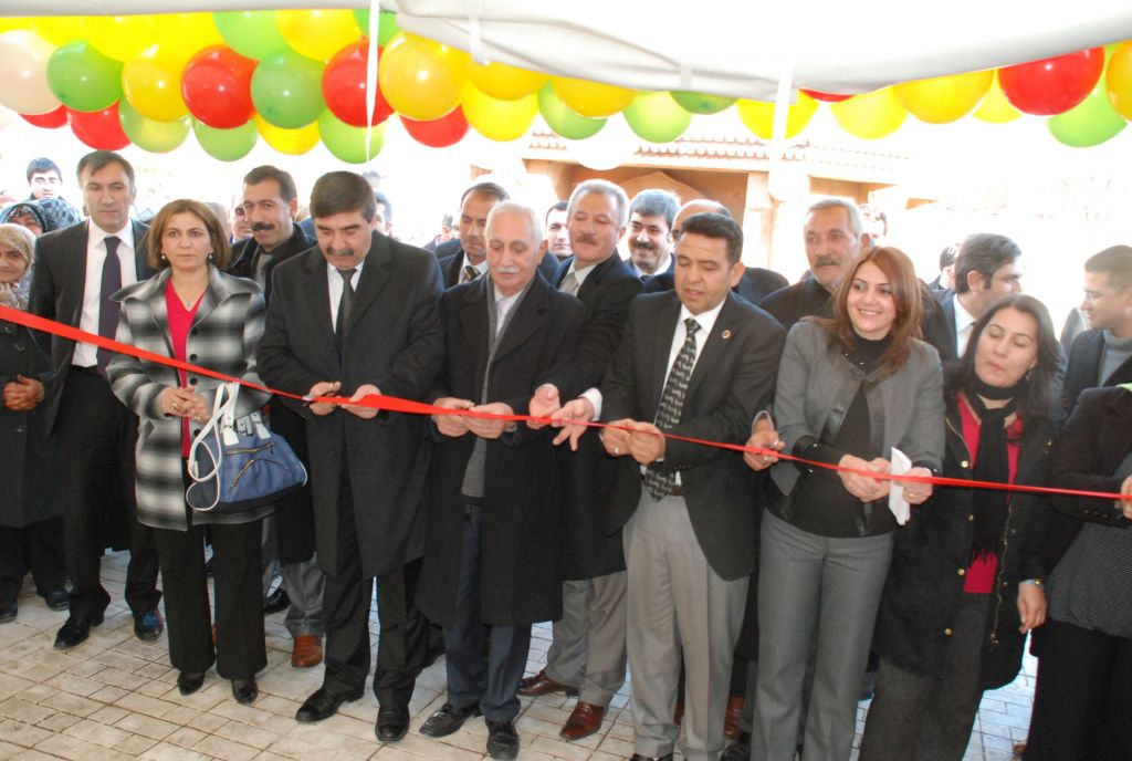 ''Kadın Emek Pazarı'' açılışı yapıldı