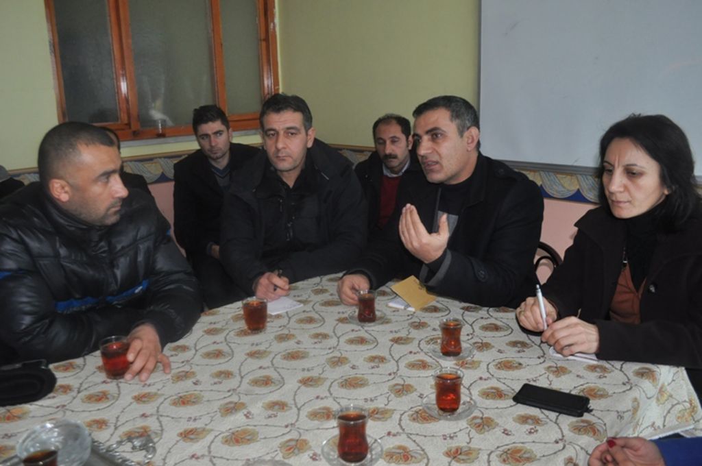 Iğdırda BDP adayları STKları ziyaret etti
