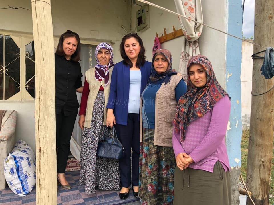 Vali Enver Ünlünün eşi Sema Ünlü Yücel Ailesini Ziyaret Etti