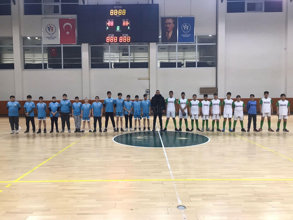 Hentbol Müsabakaları devam ediyor