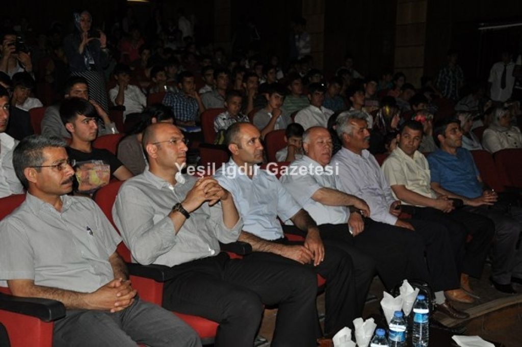 Iğdır Endistüri Meslek Lisesinden Şiir ve Türkü Dinletisi