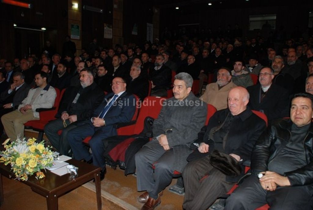 Iğdırda Toplumsal Bütünlüğü Sağlamada İslamın Önemi Paneli Düzenlendi