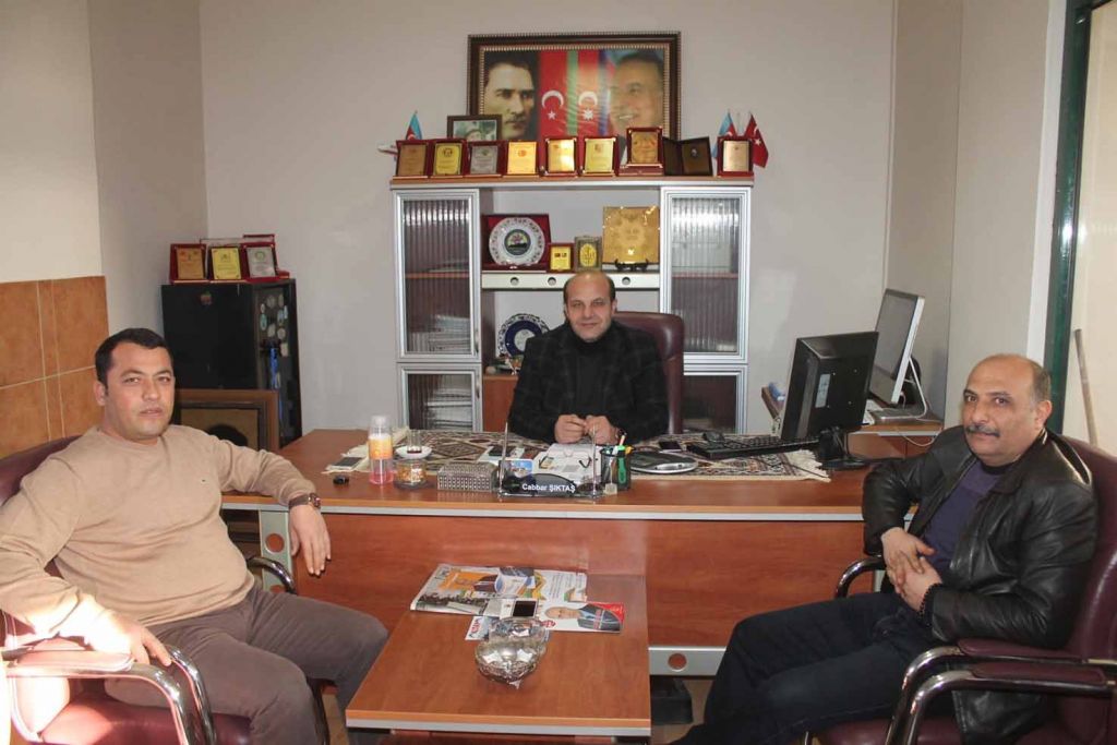 İş adamı Ergün Aras ile Kurban Çeçen hayırlı olsun ziyaretine geldiler
