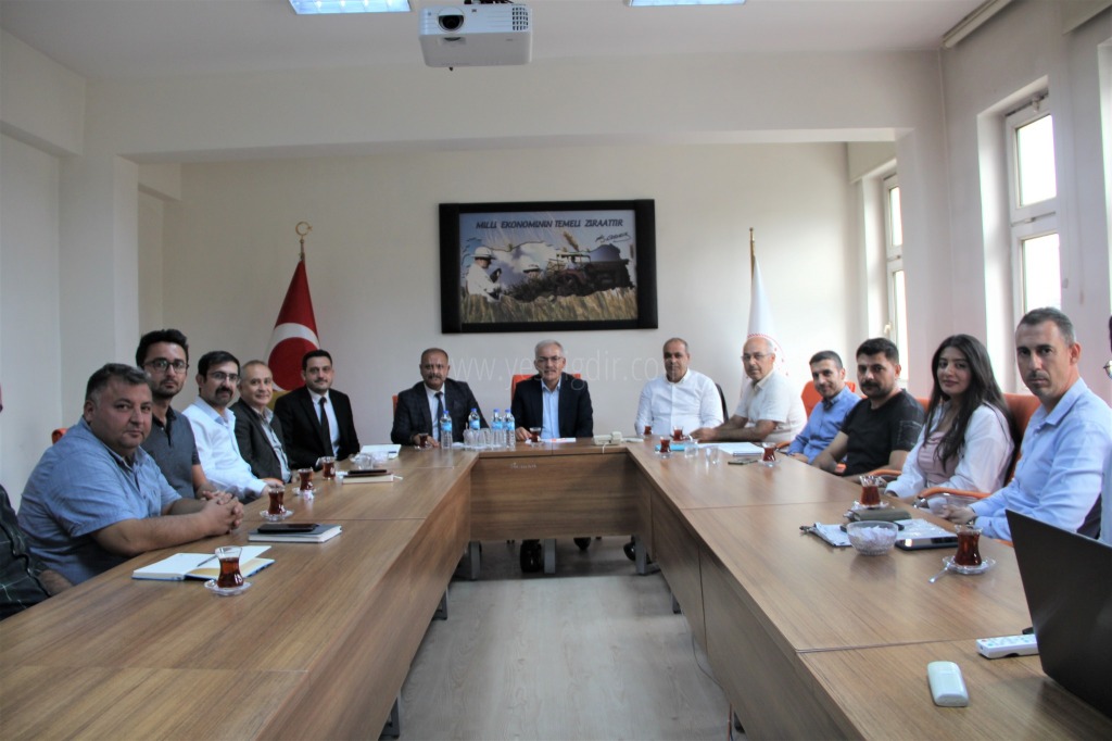VETERİNER HEKİMLERİ İLE İSTİŞARE TOPLANTISI DÜZENLENDİ