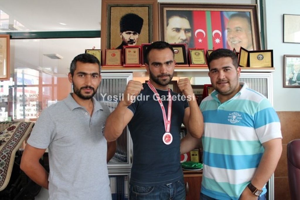 Iğdırlı 3 Şampiyon Trabzonda ezdi geçti