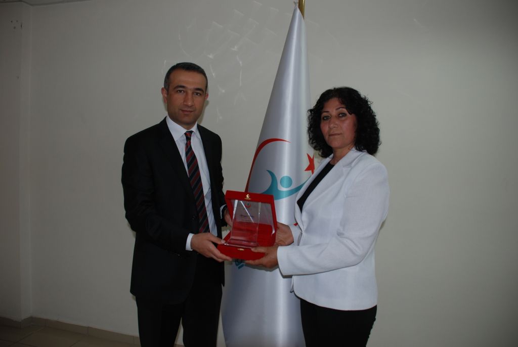 İlimizi Yılın Hemşiresi Olarak Süreyya Gülaç Temsil Etti