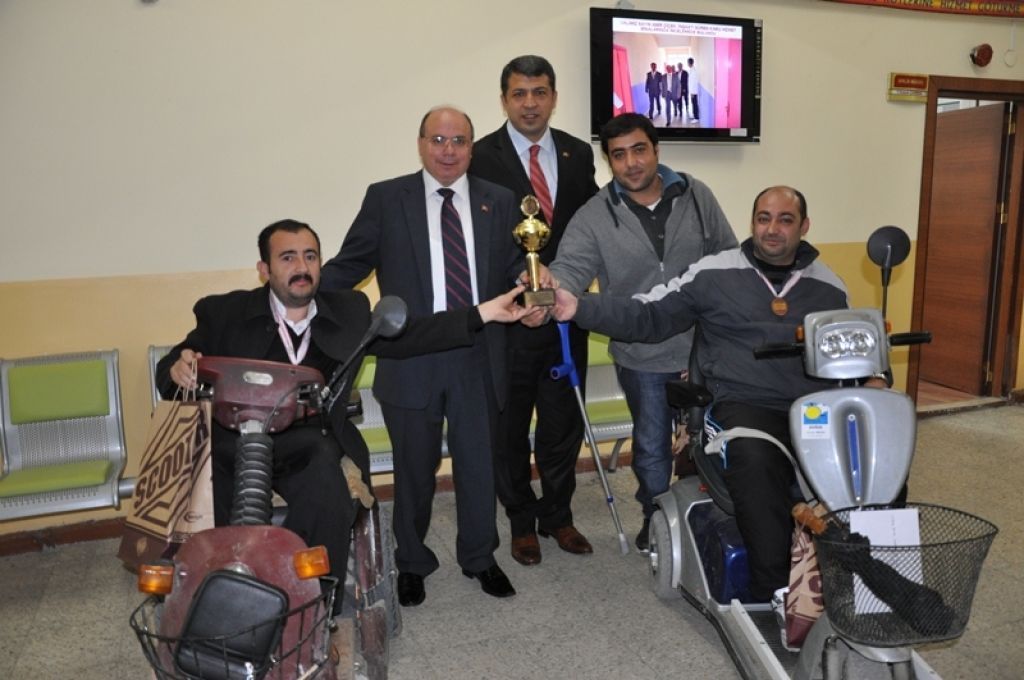 Yeşil Iğdır Engeliler Spor Klübü Vali Çiçek'i Ziyaret Etti