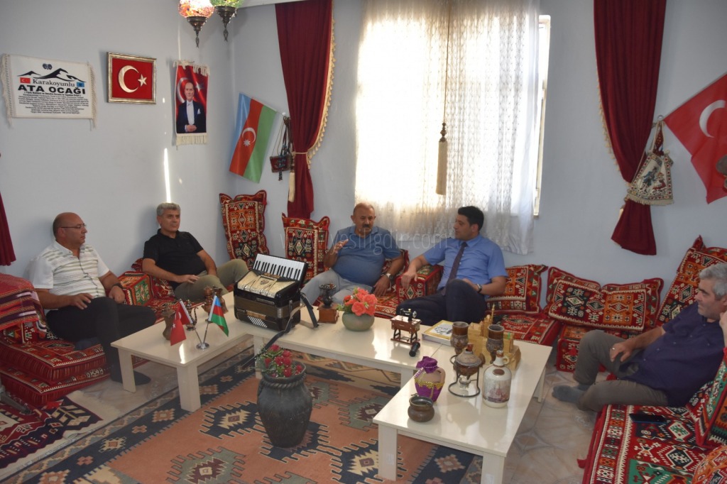 Servet Canlı Karakoyunlu Ata Ocağı Müzesini ziyaret etti