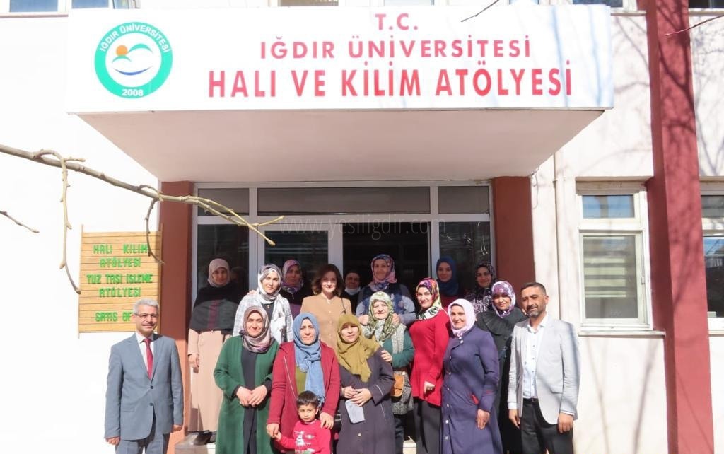 Hatice Sarıibrahimden Halı Kilim Atölyesine ziyaret