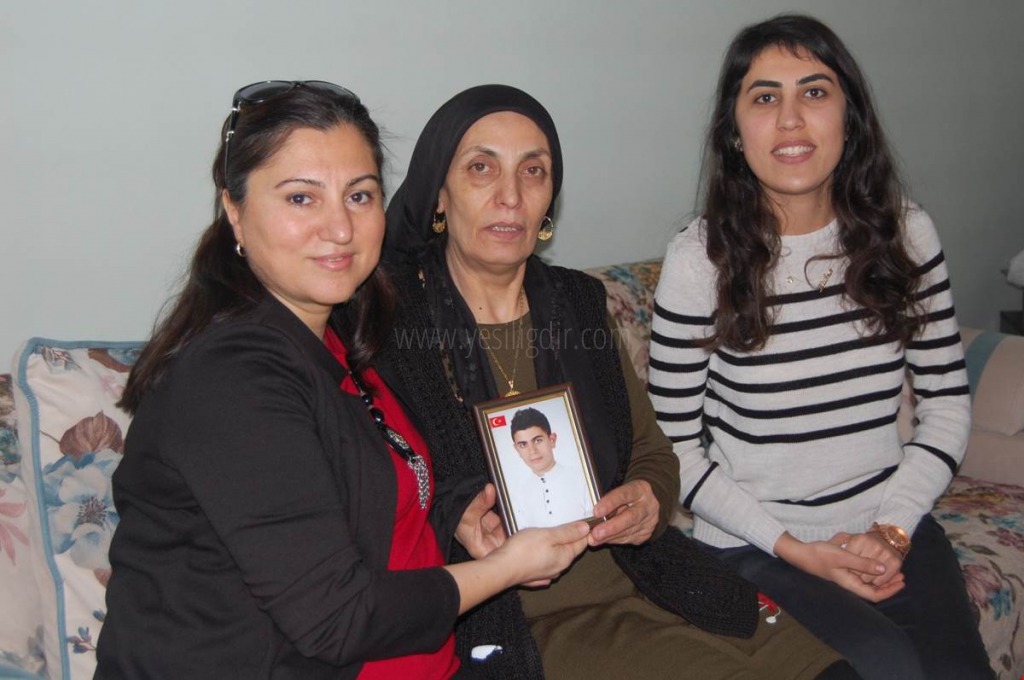 SEMA ÜNLÜ HANIMEFENDİ ŞEHİT AİLESİNİ ZİYARET ETTİ