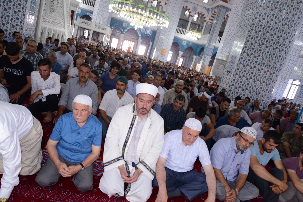 IĞDIR DA 15 TEMMUZDA SALALARIN ŞAHİT OLDUĞU DİRENİŞ HUTBESİ