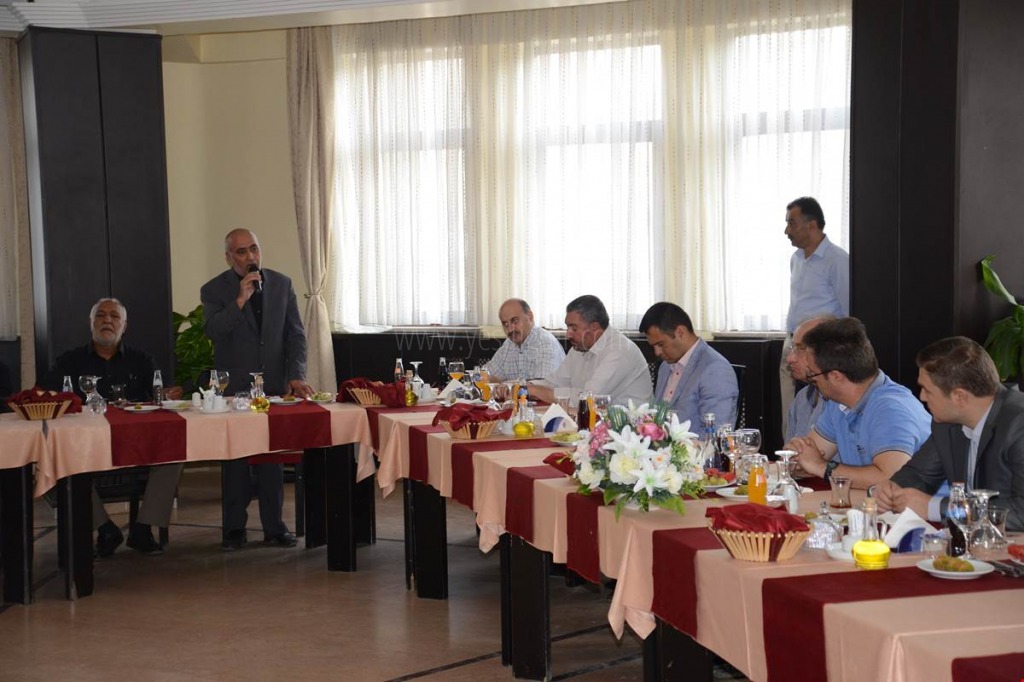 VALİ ÜNLÜ DİN ADAMLARIYLA BİR ARAYA GELDİ