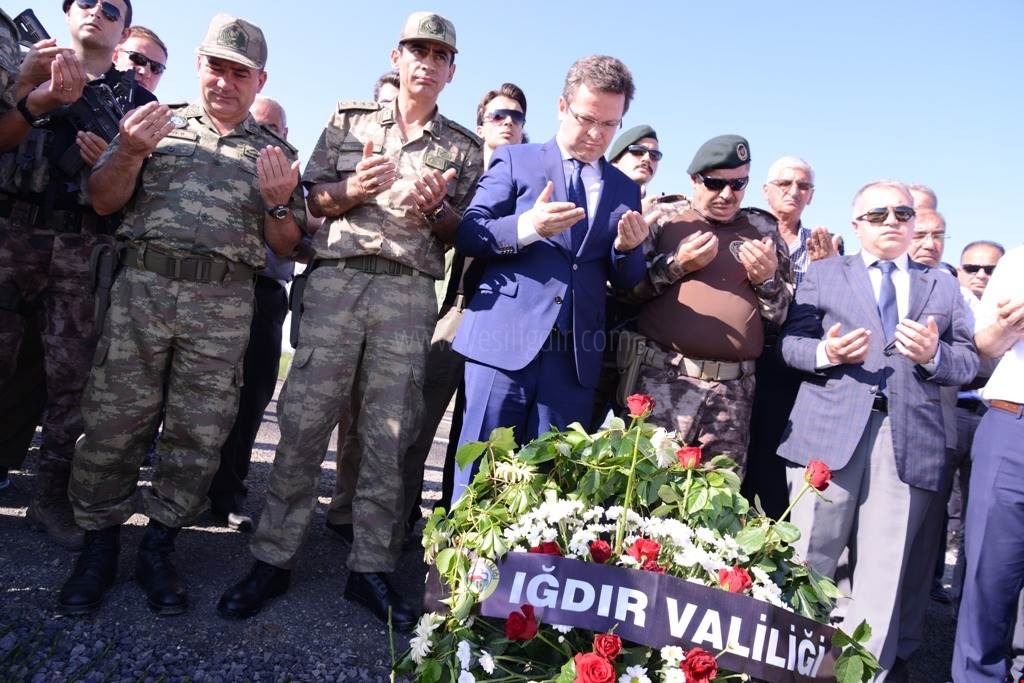 PKK TARAFINDAN ŞEHİT EDİLEN 14 POLİS 15 TEMMUZ PROGRAMINDA UNUTULMADI