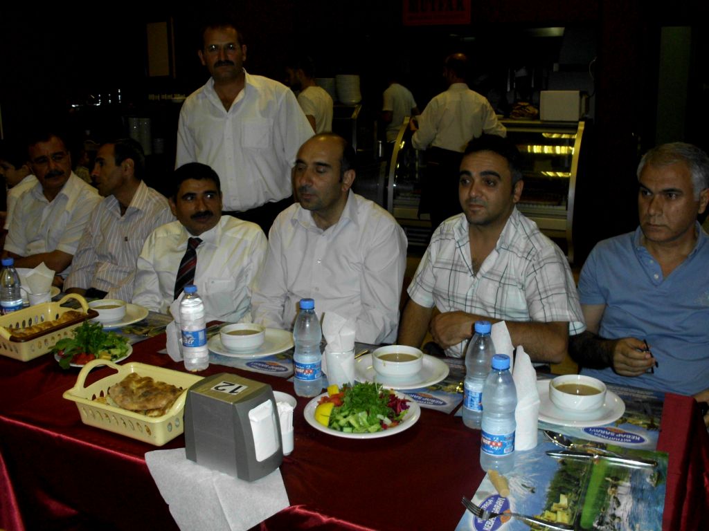 Büro-Memur-Sen Genel Başkan Yardımcısı Kadir Çiçek İftar Yemeğinde Üyeleriyle Buluştu