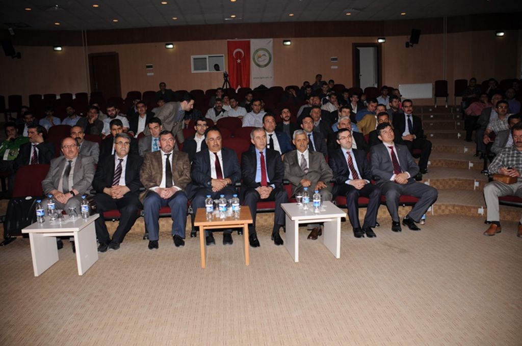 Kutlu Doğum Haftası Programına Yoğun İlgi