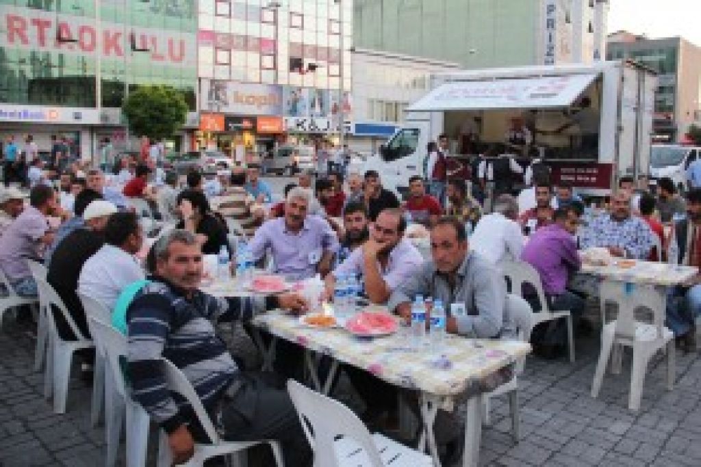 Üsküdardan Iğdıra Kardeşlik İftarı