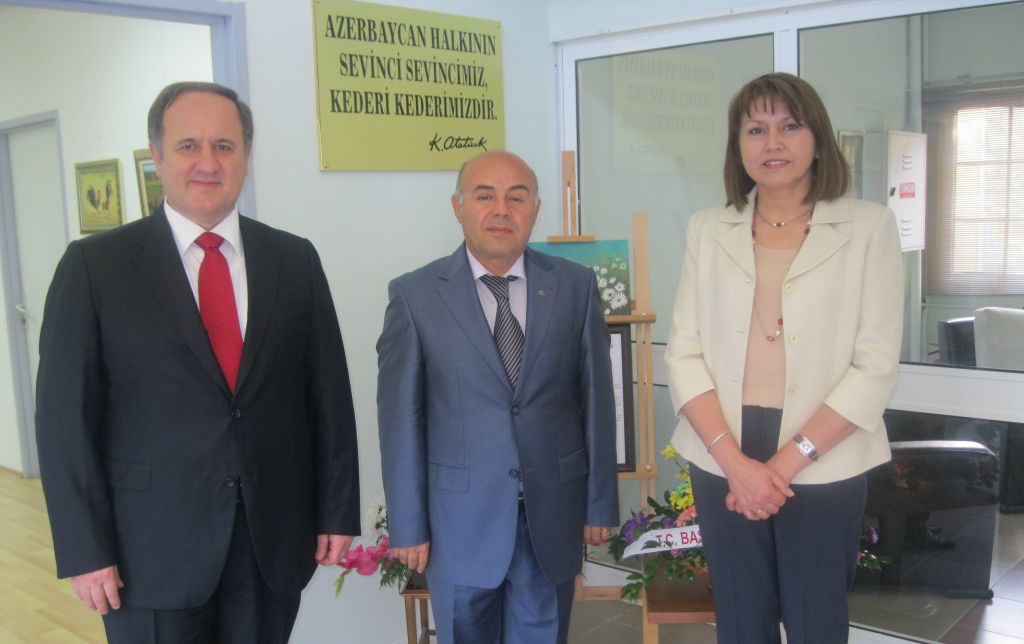 Nahçivan Özerk Cumhuriyetinde Resim Sergisi