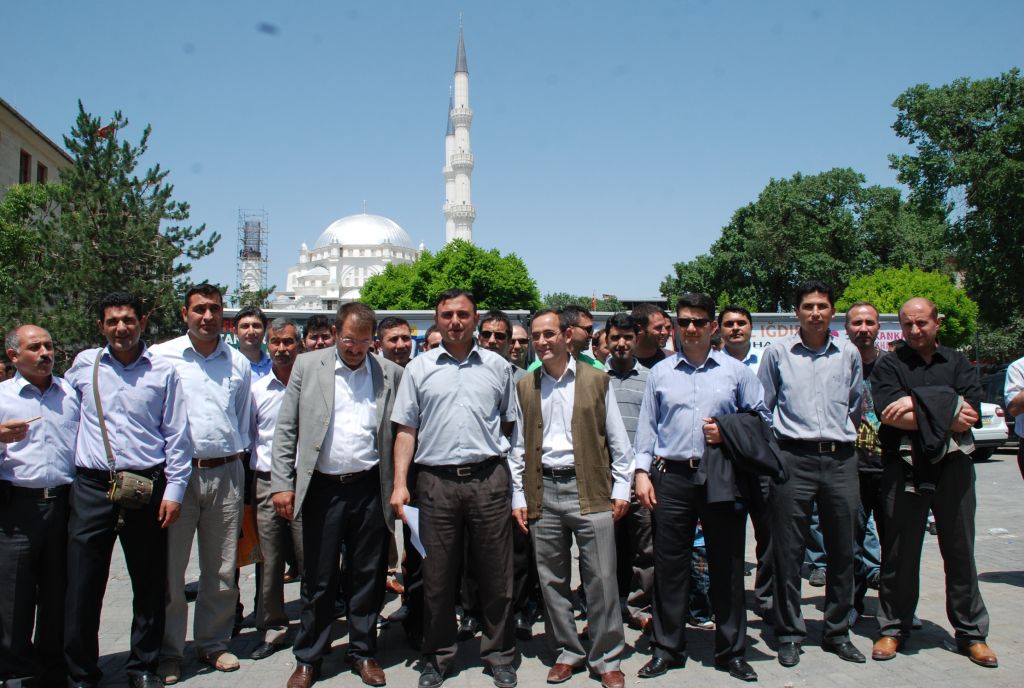 Iğdır'da Türk Eğitim Sen Eğitim Bir Sen ve Eğit Sen'den Eylem