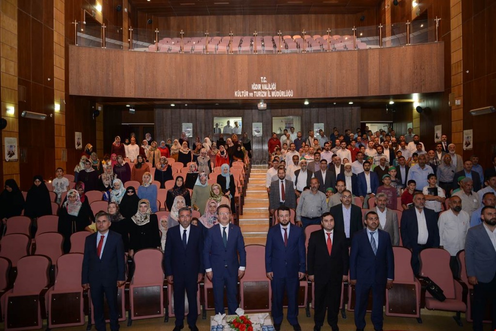 CAMİLER VE DİN GÖREVLİLERİ HAFTASI SEBEBİYLE PANEL DÜZENLENDİ