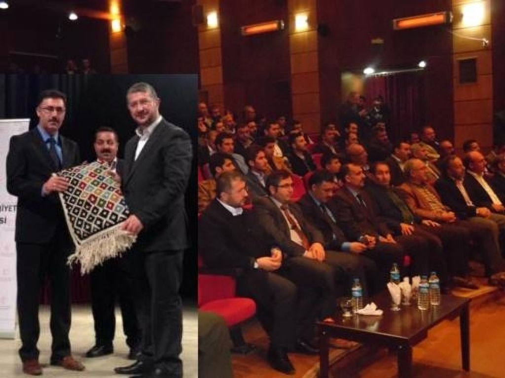 Iğdırlılar Ehli Beyt Dostu Sahabe Hz Ümmü Selemenin Hayatını Dinledi