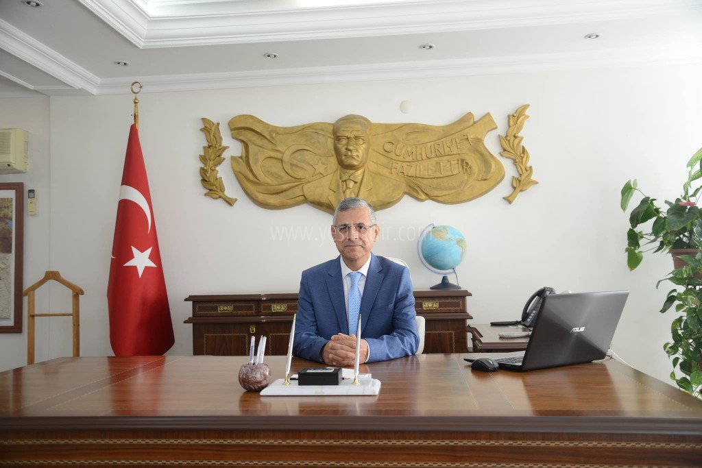 VALİ AHMET TURGAY ALPMANIN 24 KASIM ÖĞRETMENLER GÜNÜ MESAJI