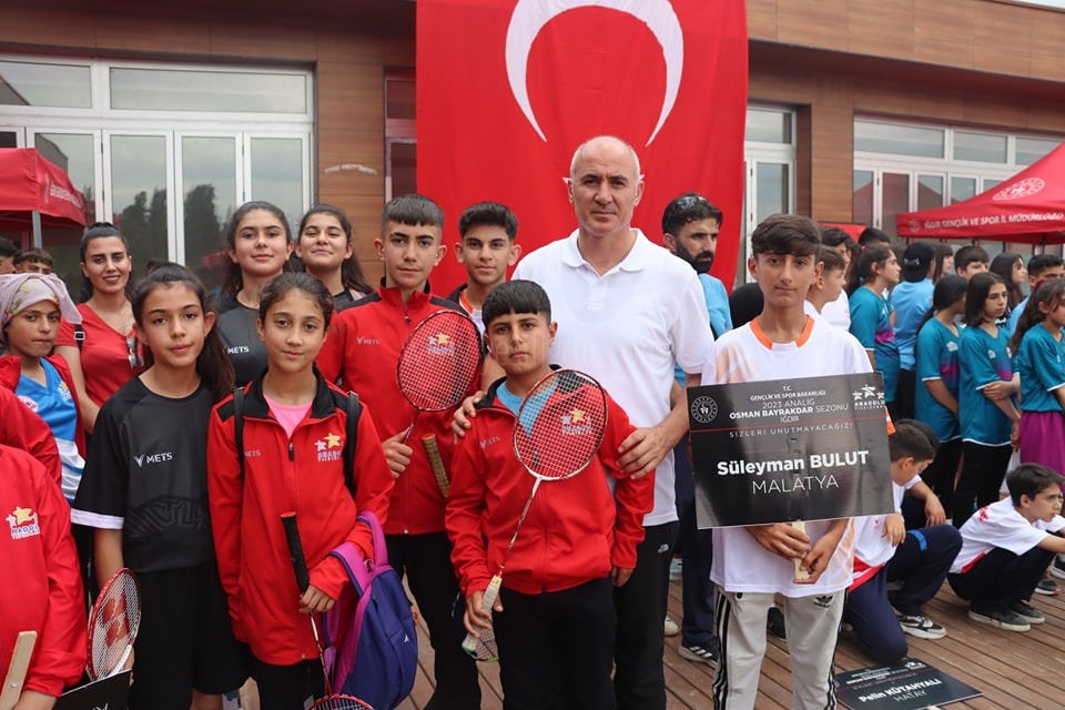 Yaza hareketli giriyoruz