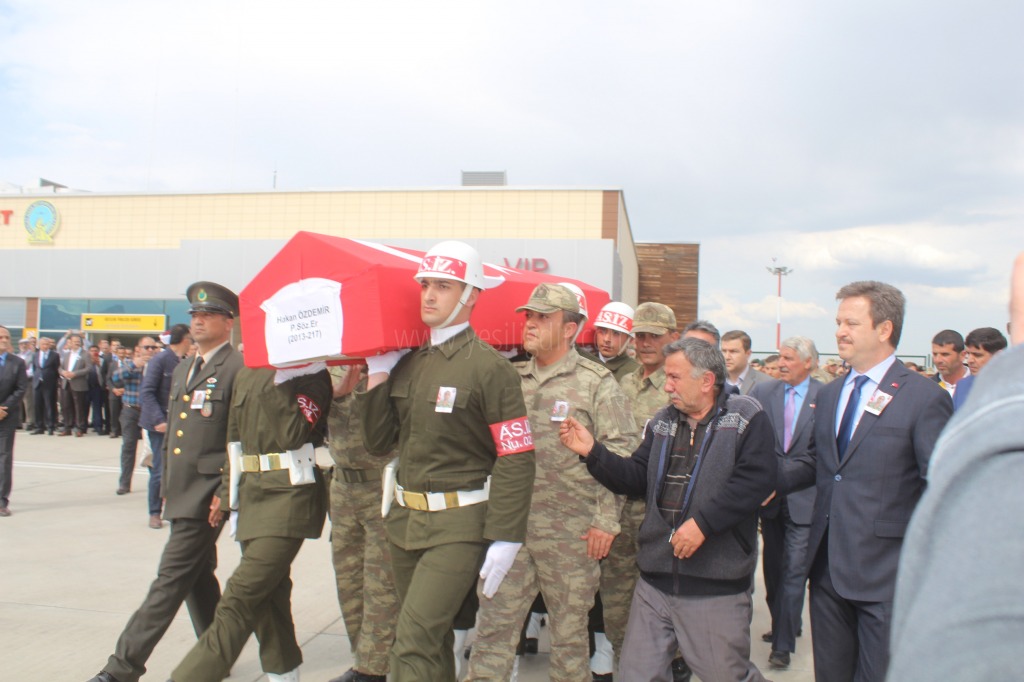 ŞEHİT ASKER MEMLEKETİNE GÖNDERİLDİ
