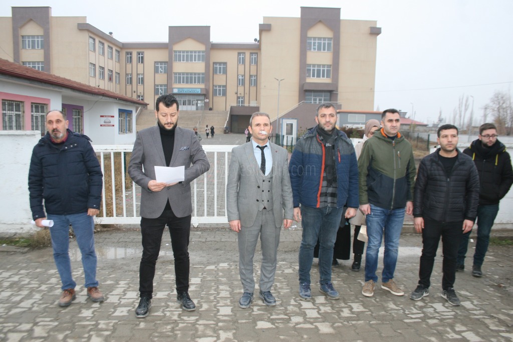 SENDİKALAR EĞİTİMCİYE YÖNELİK ŞİDDETİ KINADI
