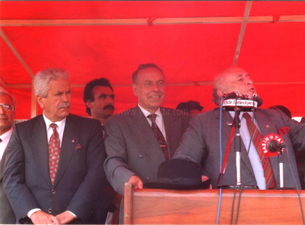 Merhum Haydar Aliyevi 14 Ölüm Yıldönümünde rahmetle anıyoruz