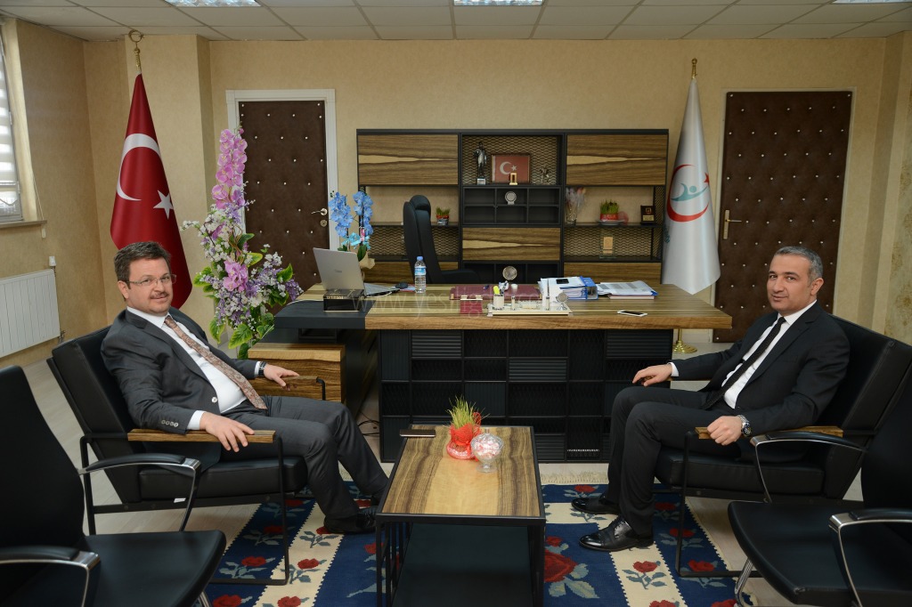 VALİ ÜNLÜ İL SAĞLIK MÜDÜRLÜĞÜNÜ ZİYARET ETTİ