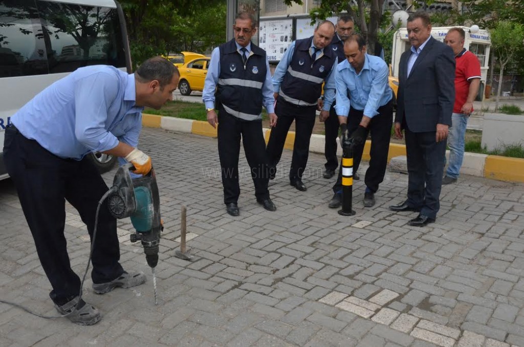 Vali yolu Trafiğe Kapama Çalışmaları
